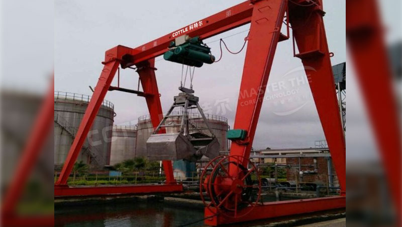 MHZ型電動(dòng)葫蘆抓斗門式起重機(jī)